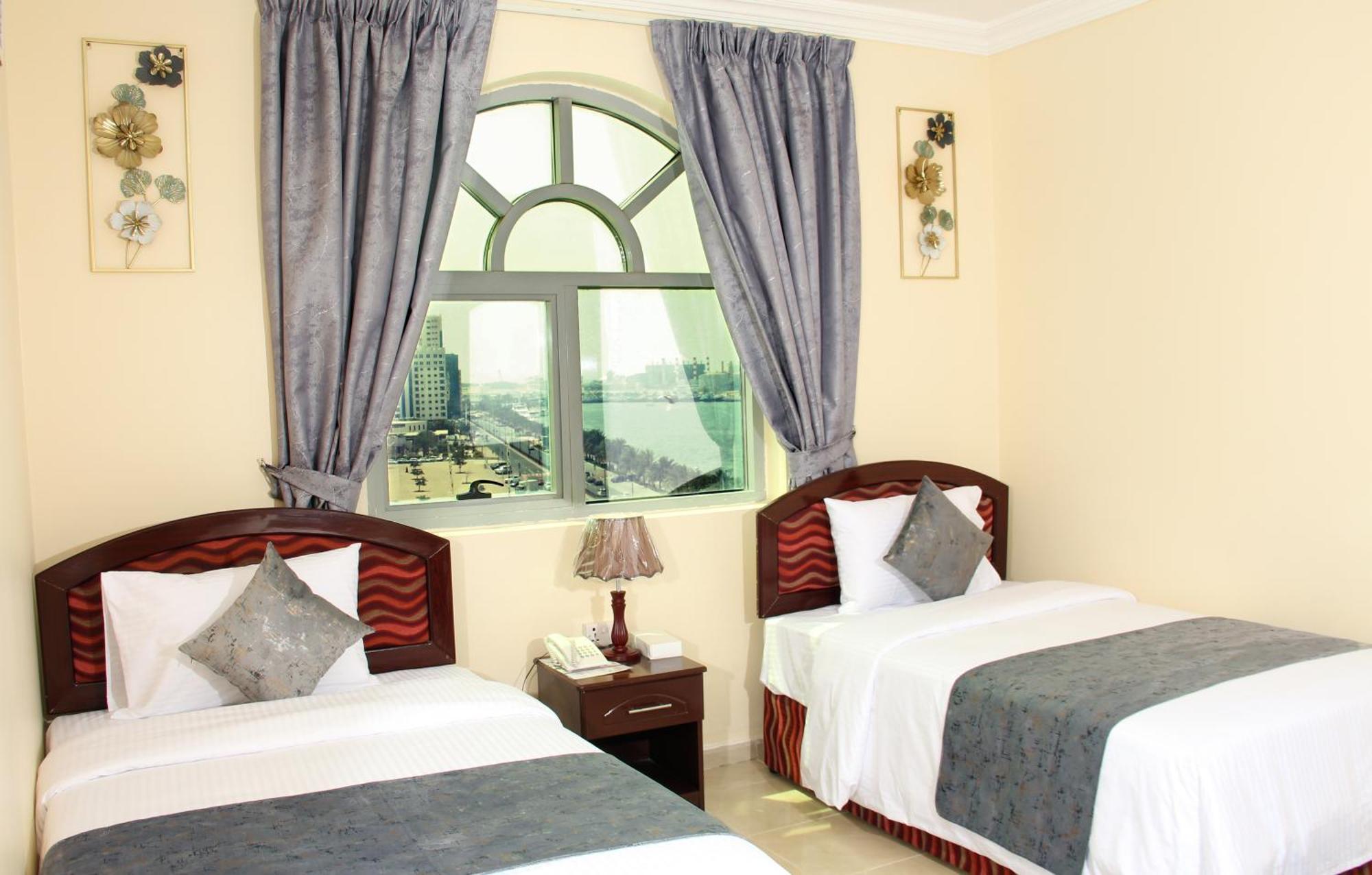 Al Barakah Hotel Sharjah Luaran gambar